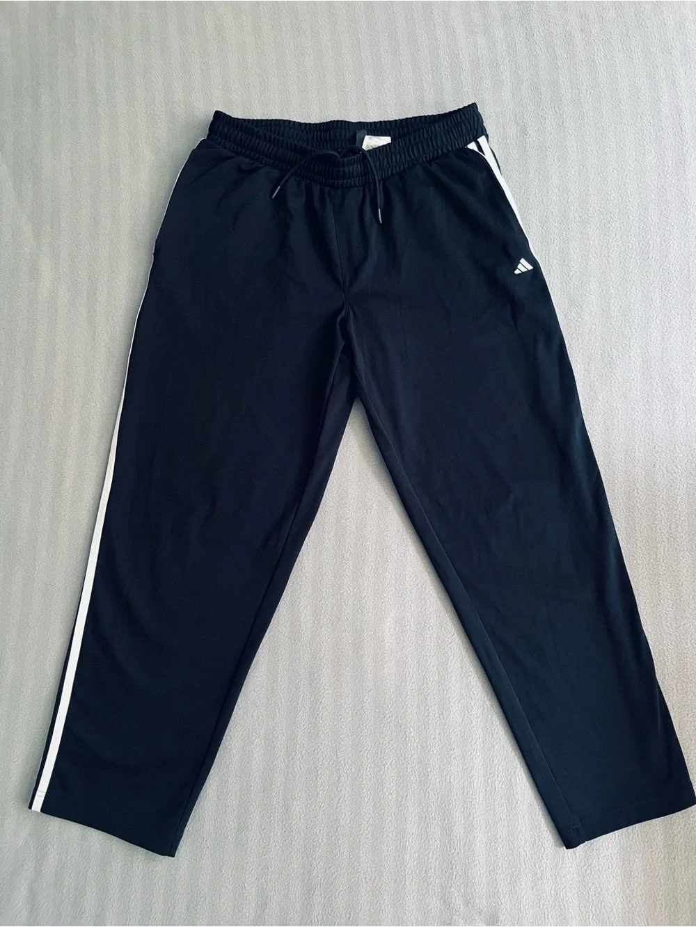 adidas Maroon Long-Sleeve Athletic Tee XL / adidas L black track pants combo